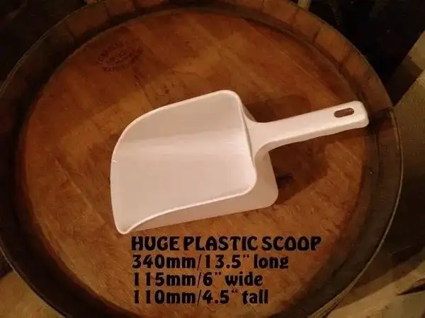 Huge Plastic Scoop