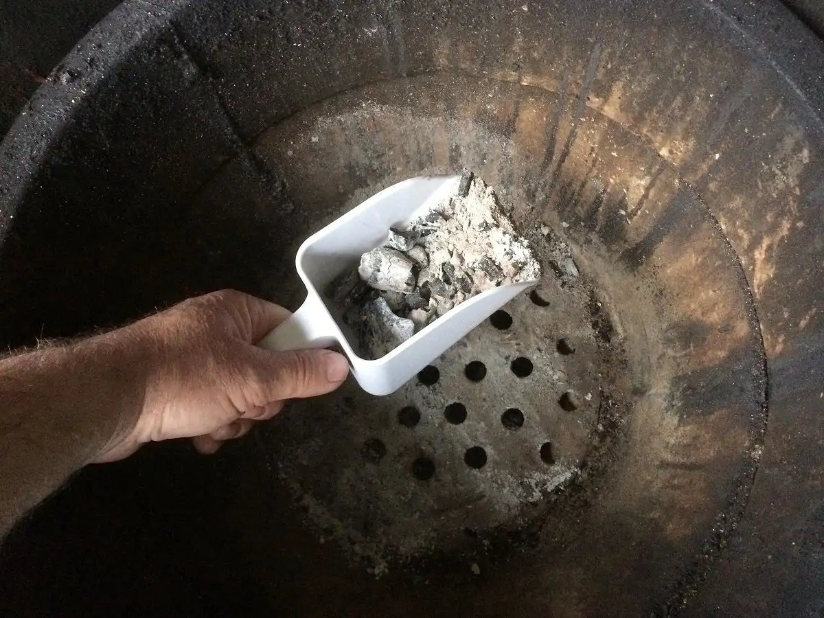 Huge Plastic Scoop - Image 5
